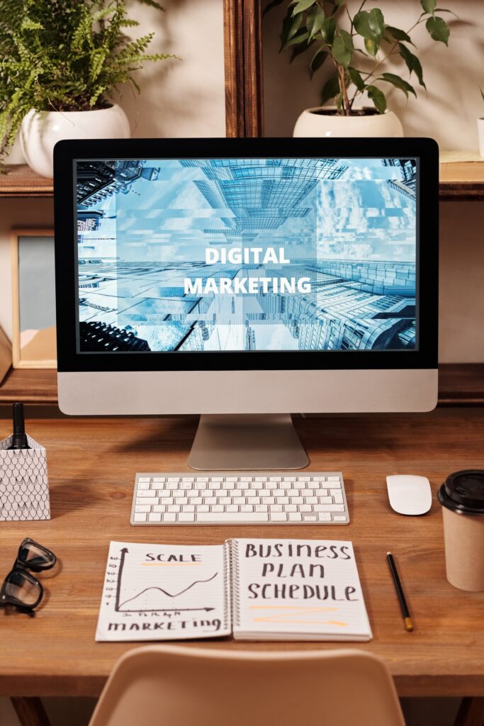 Affichage "digital marketing" sur ordinateur