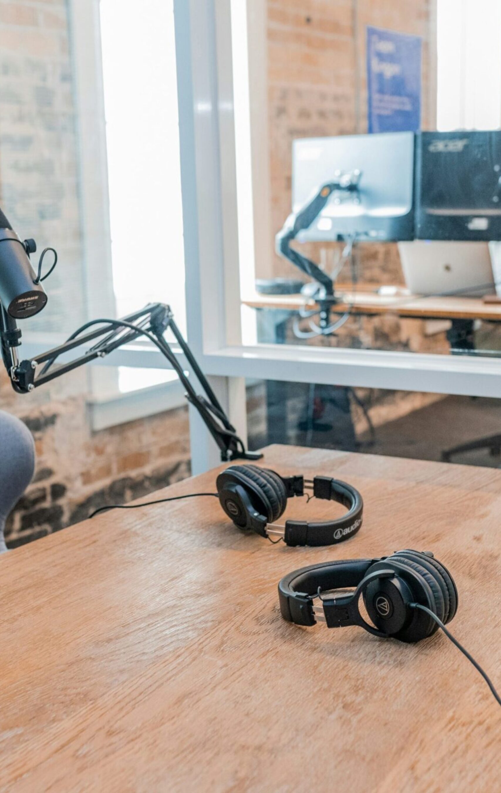 Microphones sur Table - Préparation pour une Interview