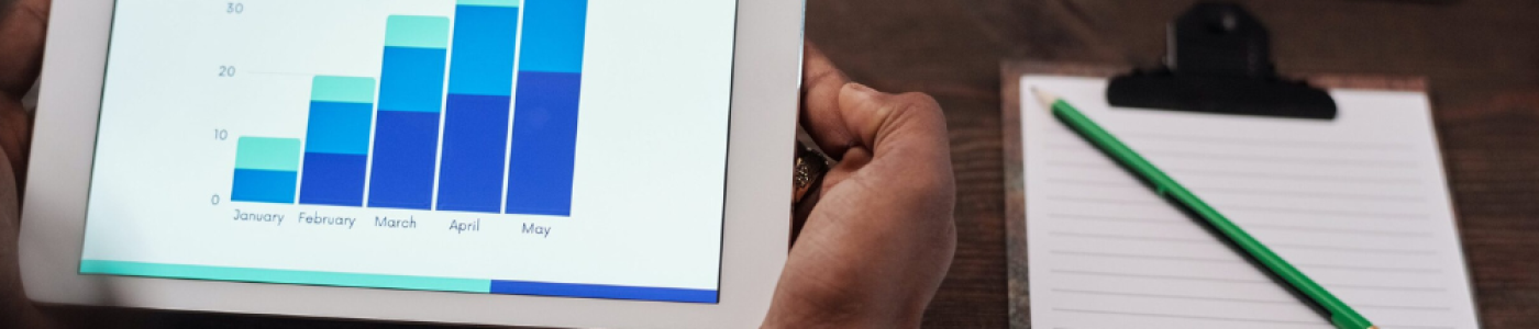 Résultats des ventes mensuelles sur une tablette