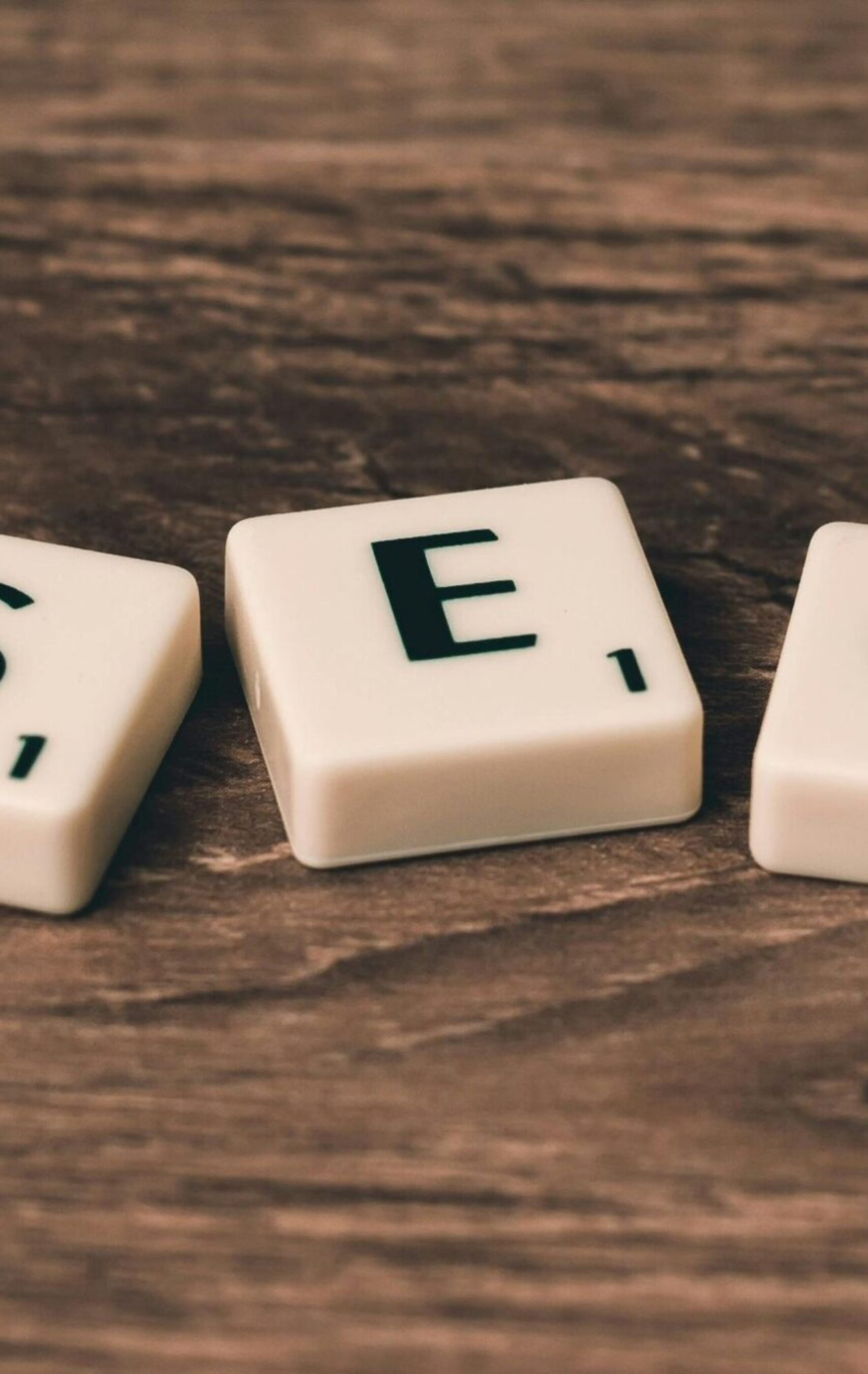 Lettres Scrabble Formant "SEO"